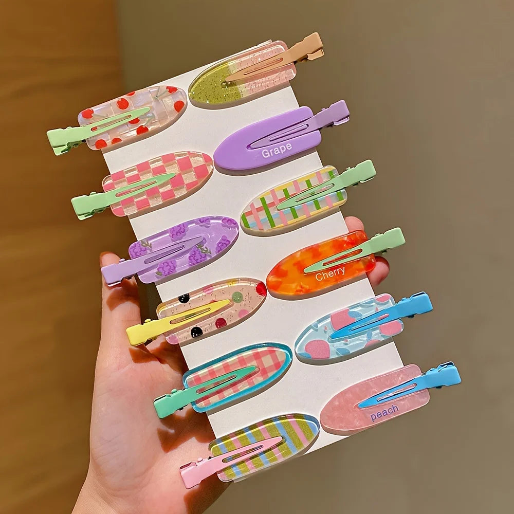 12 Pieces of Multi-Color Clips