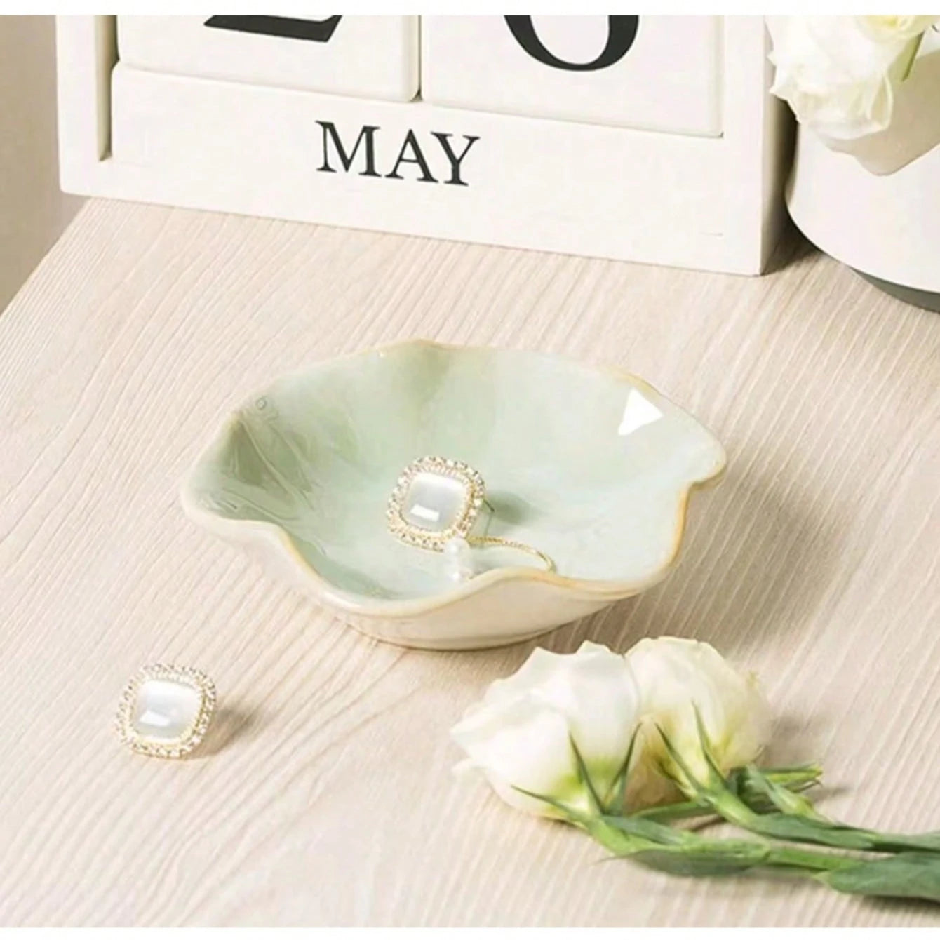 Ceramic Lotus Leaf Jewelry Tray